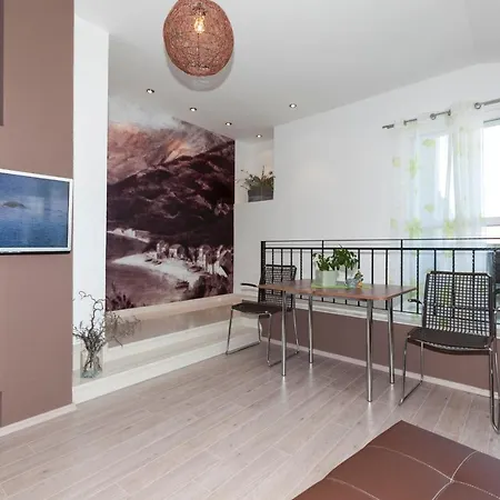 Iva Apartament