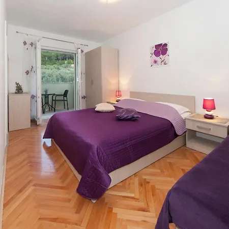 Apartament Iva *