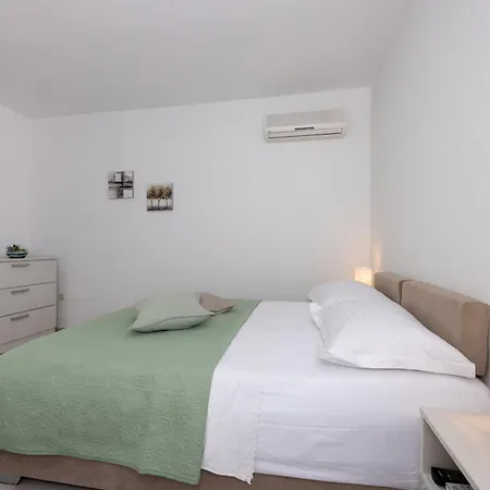 Iva Apartament Tučepi